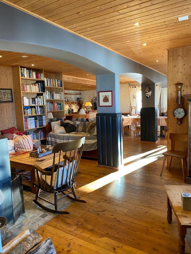Bed and Breakfast La Demeure Des Elfes Albinen Esterno foto