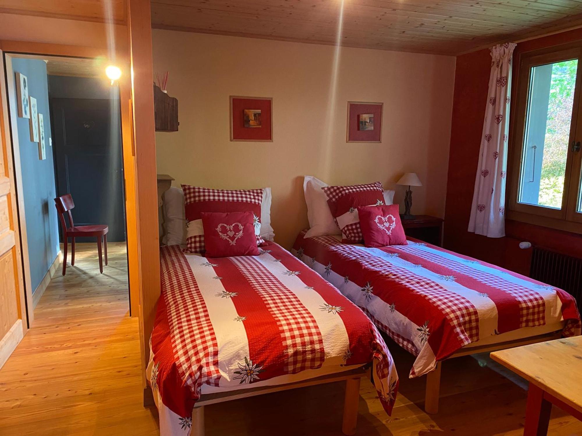 Bed and Breakfast La Demeure Des Elfes Albinen Esterno foto